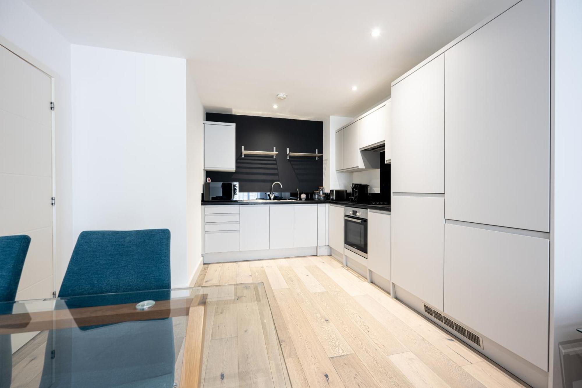 Luxury Apartment By Ocean Village Marina Southampton Exterior foto